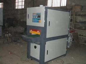 WPCのプロフィール/板/版のブラシをかける機械、熱い薄板になる機械