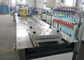 WPCポリ塩化ビニールの泡板機械/プラスチック構造の型板の生産ライン