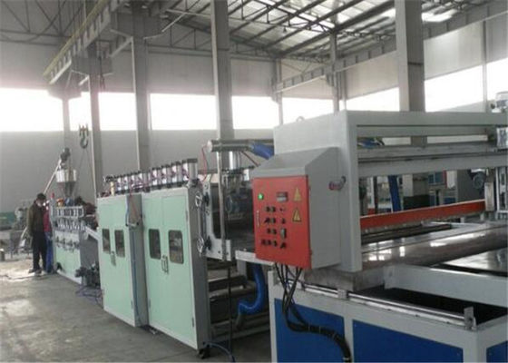 ポリ塩化ビニールWPC板生産ライン、ポリ塩化ビニールの機械を作る半細い泡板