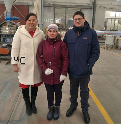 良い価格 20mm PPのPEポリ塩化ビニールの単一の壁の波形の管のフル オート プラスチック放出ライン オンライン