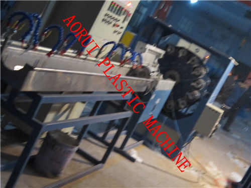 良い価格 二重ねじポリ塩化ビニールの繊維強化ホースのためのプラスチック管の機械類 オンライン