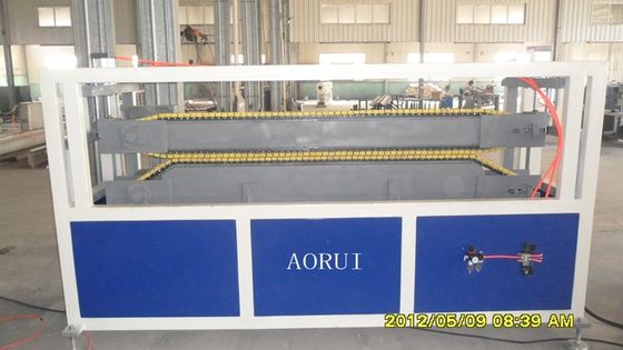 良い価格 ポリ塩化ビニールの装飾のピンチ版のプロフィールの放出の機械類、ポリ塩化ビニールのプラスチック生産ライン オンライン
