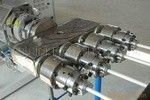 良い価格 プラスチック放出機械PPはプラスチック管の放出ライン単一ねじを結び付けます オンライン