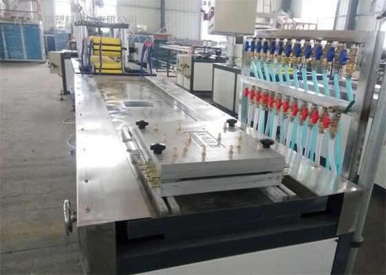 良い価格 WPC板構造の型板の生産ライン/押出機/プラスチック機械 オンライン