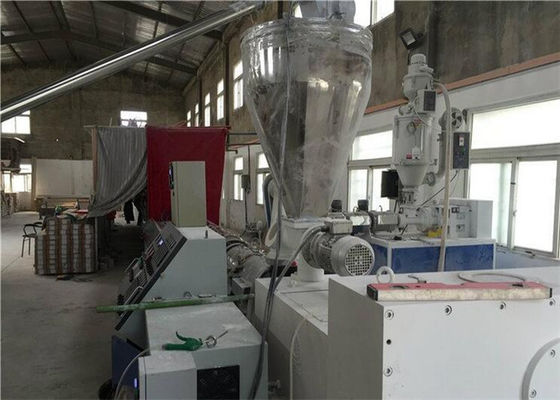 良い価格 フル オート ポリ塩化ビニールLmination/装飾的な大理石のプラスチック シート押し出し機の生産ライン オンライン