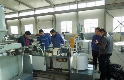 良い価格 電気適用範囲が広いケーブルの保護プラスチック放出ライン ケーブルの水路のセリウムISO9001 オンライン