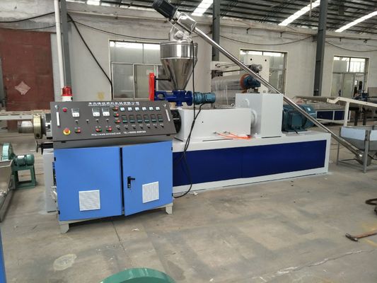 電気ポリ塩化ビニールはプラスチック微粒を機械で造る対ねじポリ塩化ビニールのペレタイジングを施す機械をケーブルで通信する
