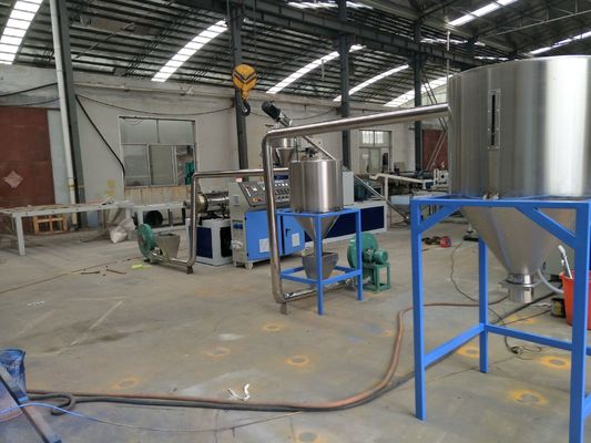二重段階、プラスチック粒状になる放出機械が付いているリサイクルされた薄片の微粒のプラスチック生産ライン