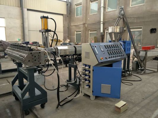 良い価格 海岸の湿気がある証拠板のための高速WPC板生産ライン オンライン