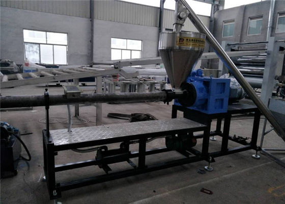 完全に自動プラスチック粒機 PE HDPE LDPEプラスチック粒配線