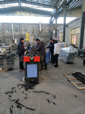良い価格 PEの単一の壁の波形の管の生産ライン、波形の下水管ライン オンライン